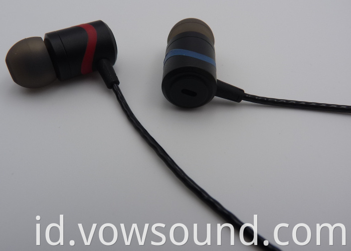 Earphone Wired Headphones Earbud with Microphone